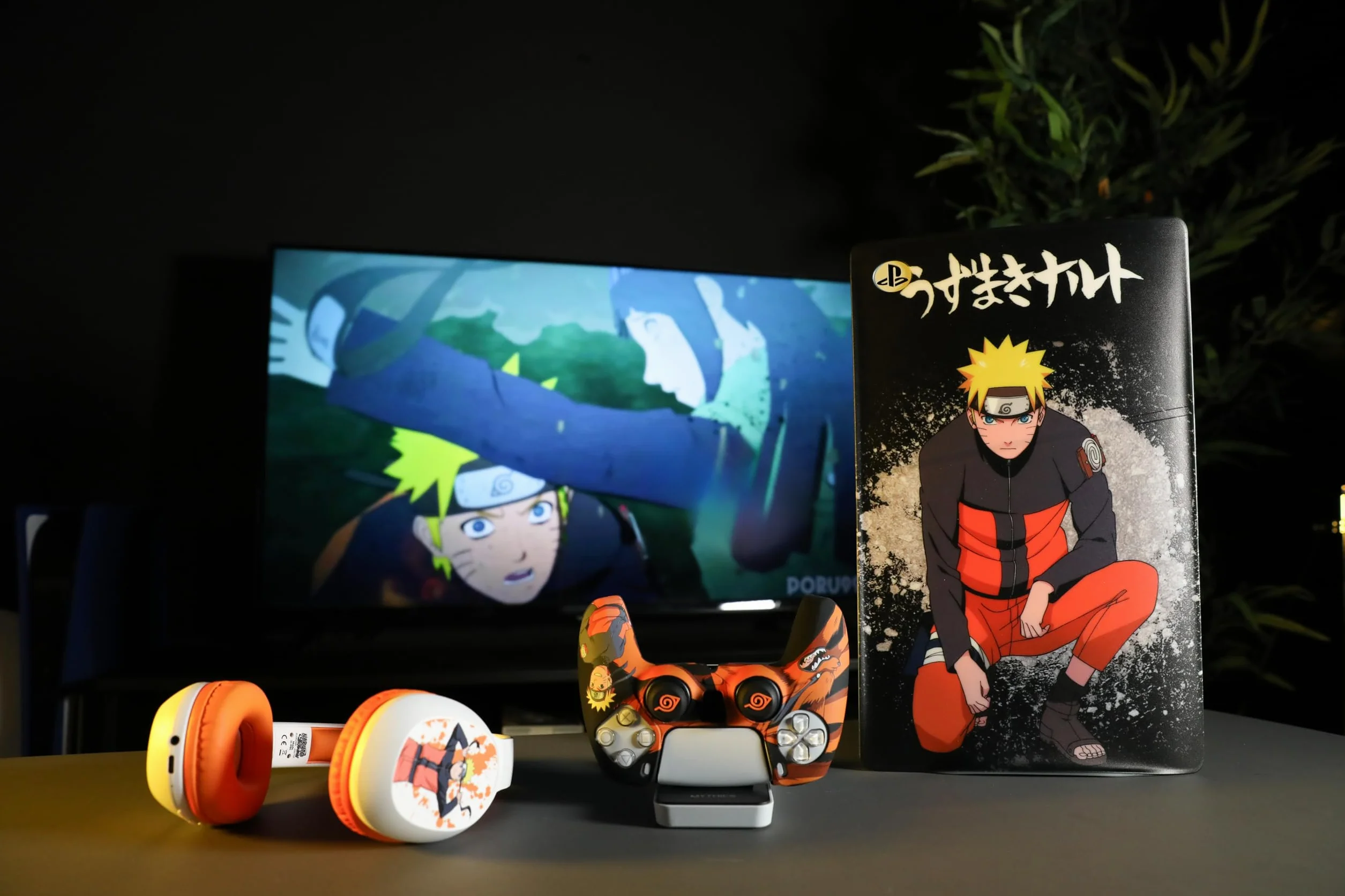 Konix Naruto Shippuden Carcasa Protectora para Consola PS5 Slim - Silicona - Antigolpes - Antirayaduras - Motivo Naruto - Negro