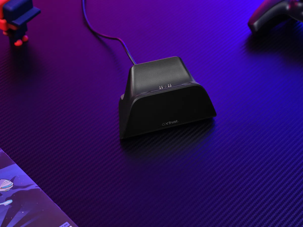Trust GXT 255 Cargador Mando PS5 DualSense, Cargador PlayStation 5 con Diseño Place-on, Carga Rápida, Iluminación LED, Alfombrilla Antideslizante, Cable USB-C-C Incluido, Accesorios PS5, Negro