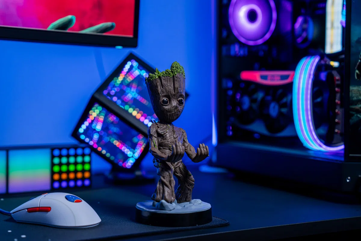 Cableguys - Toddler Groot Gaming Accessories Holder & Phone Holder for Most Gaming Controller (Xbox, Play Station, Nintendo Switch) & Phone
