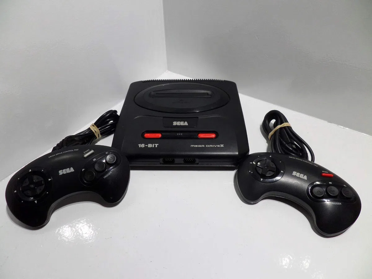 consola de Sega Mega Drive II