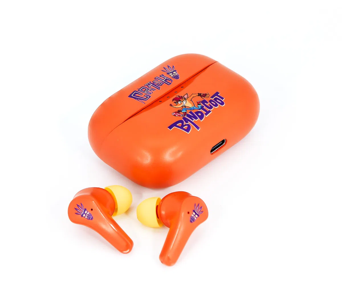 OTL Technologies Auriculares INALÁMBRICOS Crash Bandicoot con Estuche DE Carga Ear PODS Color Naranja