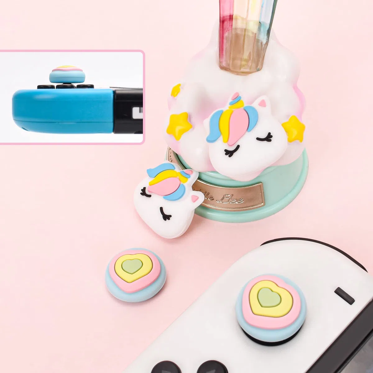 DLseego Cute Pony & Love Heart - Tapas de agarre para el pulgar para Switch Lite/OLED, tapas de botón de silicona suave, cubierta protectora analógica Joy Con Stick, arcoíris (4 piezas)